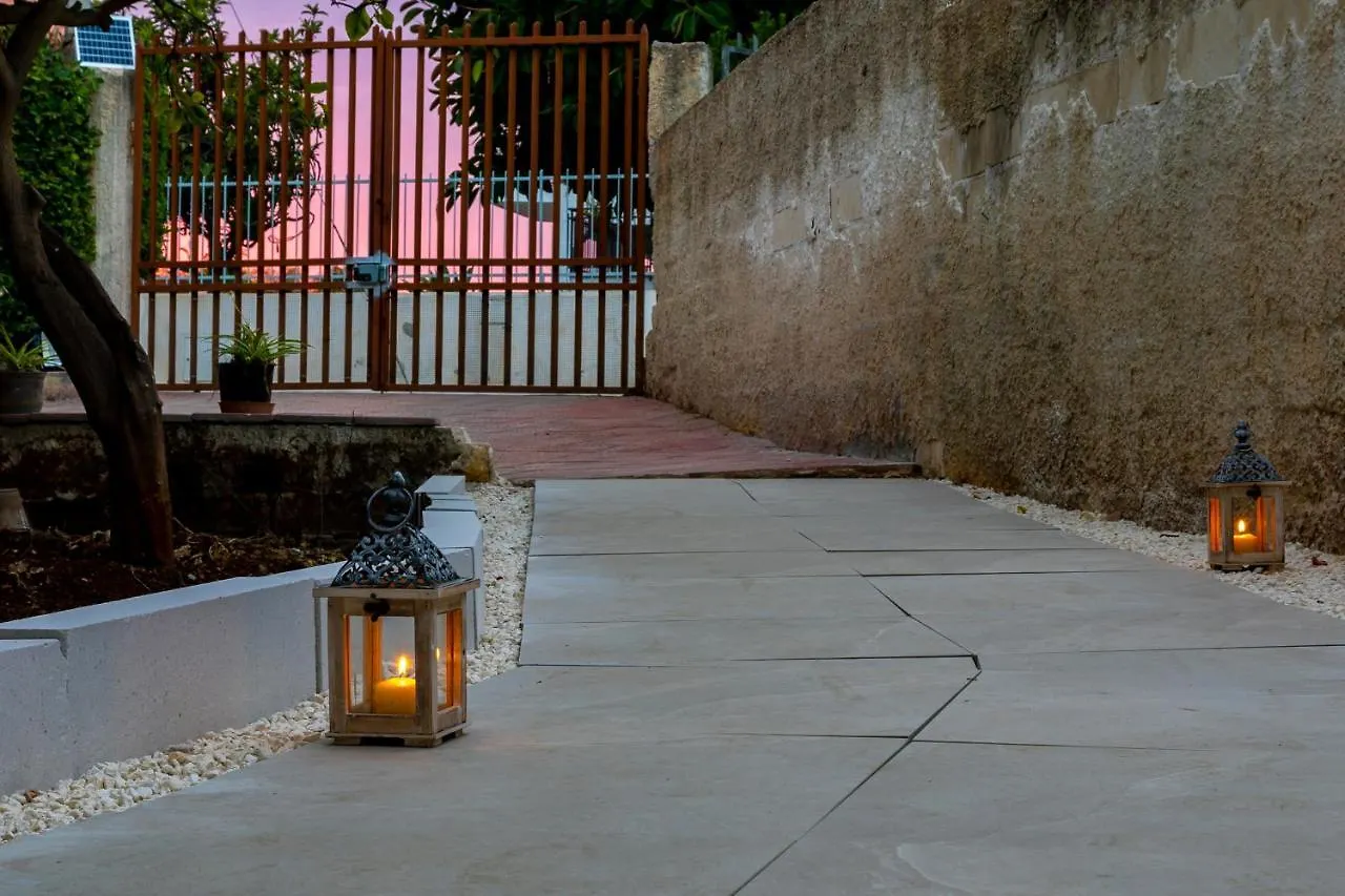 Holiday home Nice To Stay Fontane Bianche